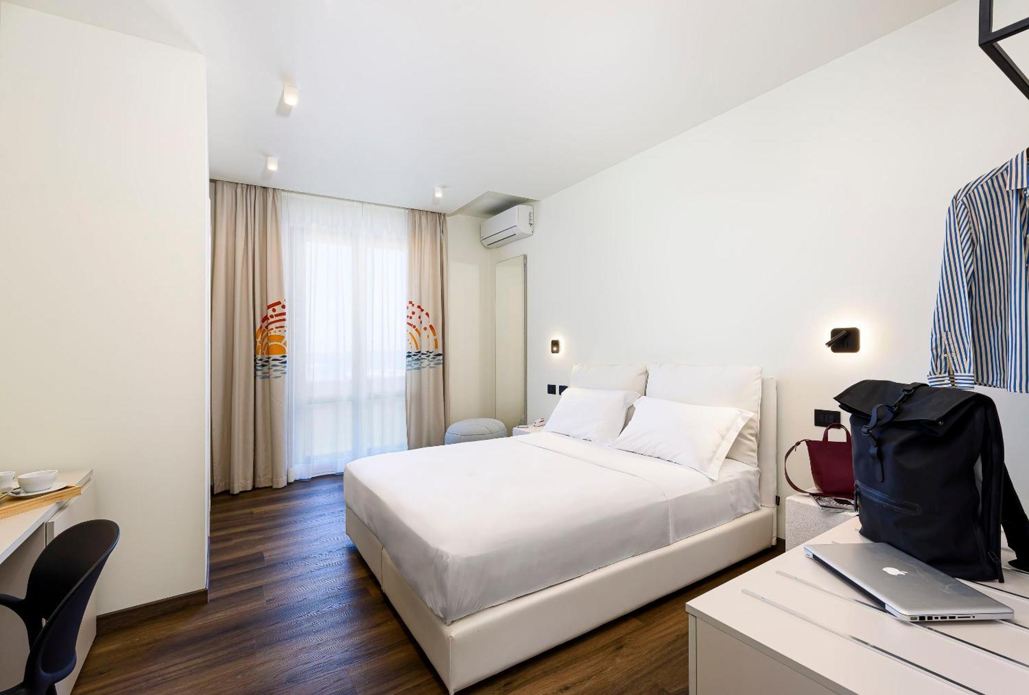 Auralba Hotel 3*