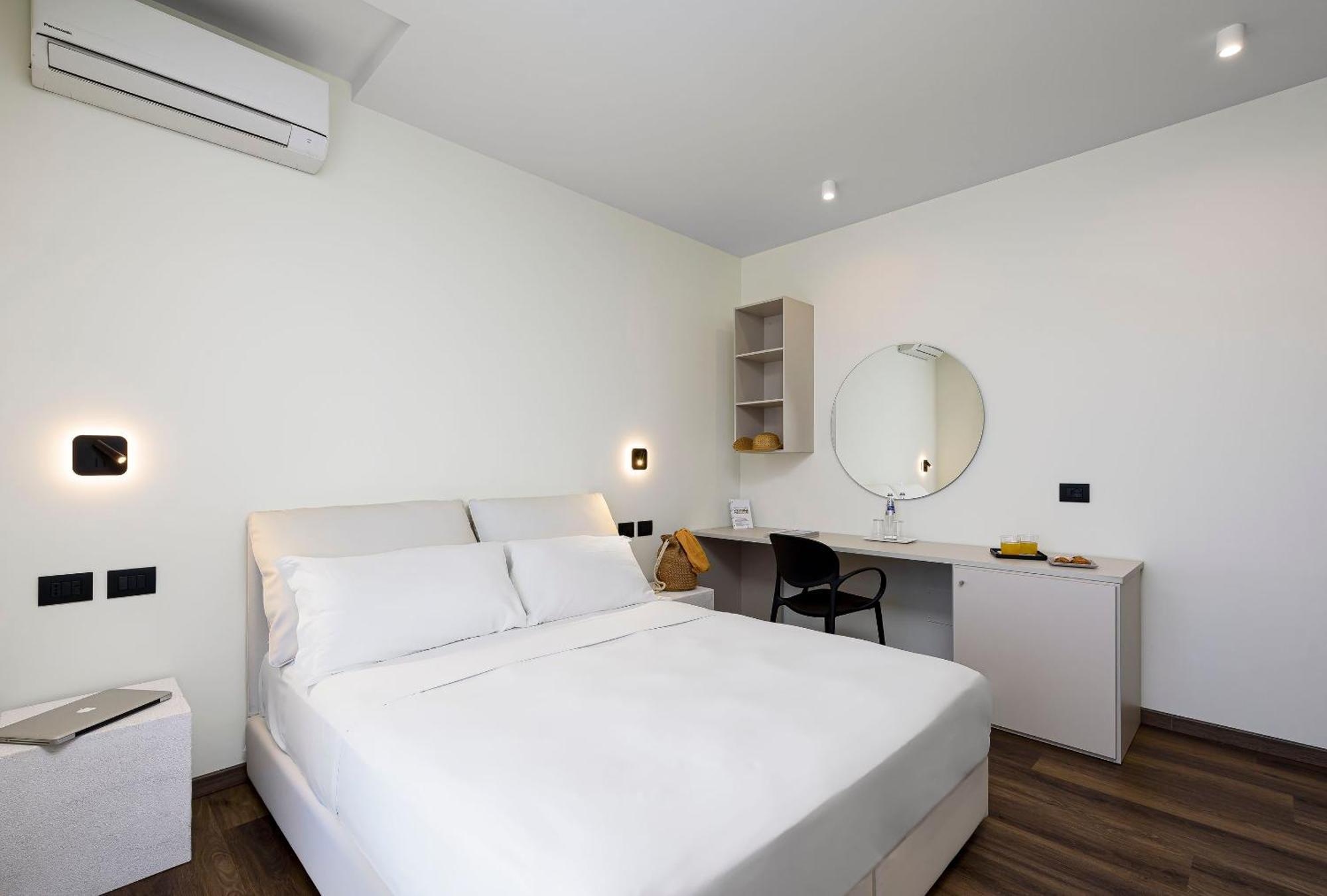 Auralba Hotel 3*