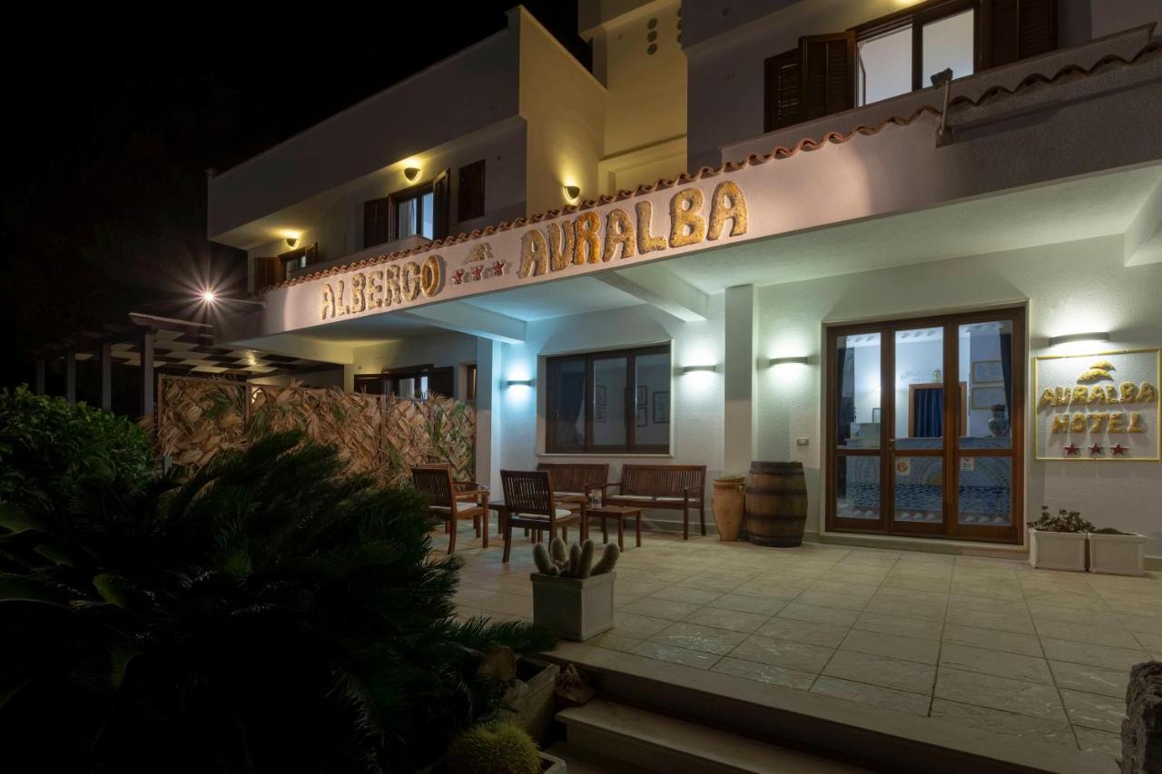 Auralba Hotel